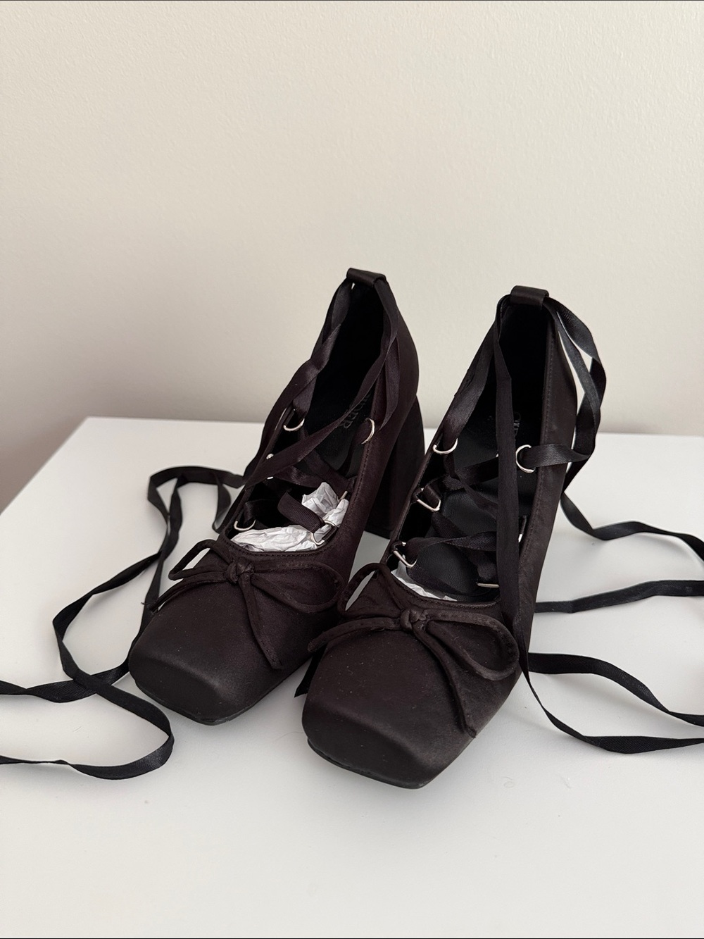 Cider Ballet Satin Bow Mary Jane Heels - Black